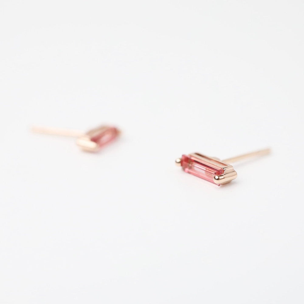 
                  
                    EAR-14K Rose Gold Salmon Topaz Baguette Earring
                  
                