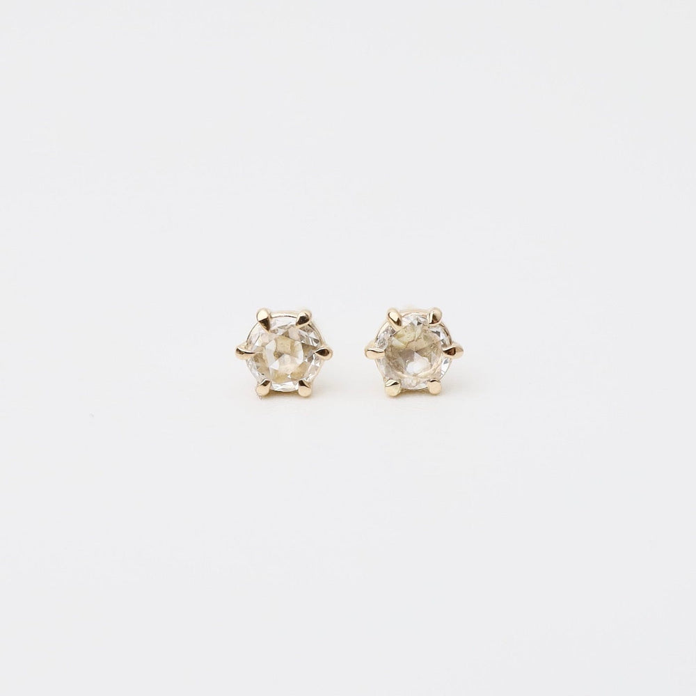 
                      
                        EAR-14K Skara Brae Studs
                      
                    