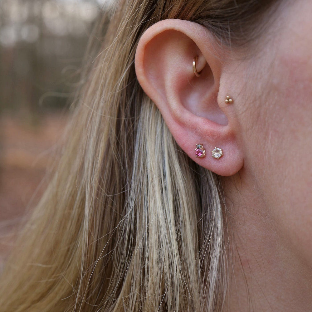 
                      
                        EAR-14K Skara Brae Studs
                      
                    