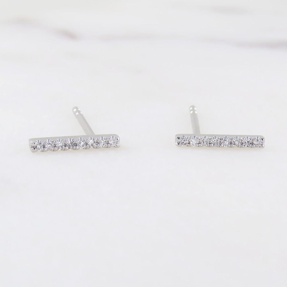 EAR-14K WHITE GOLD DIAMOND BAR POST