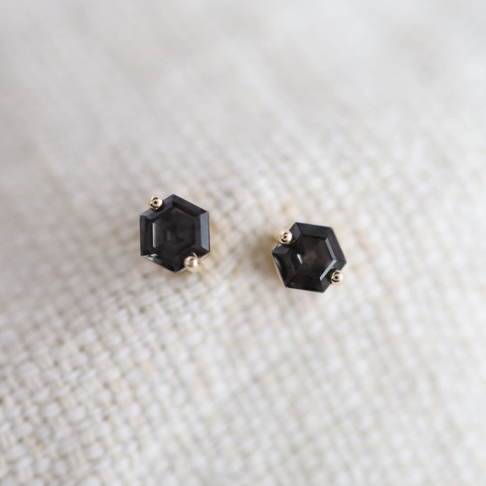 EAR-14K Yellow Gold Hexagon Black Night Quartz Earrings