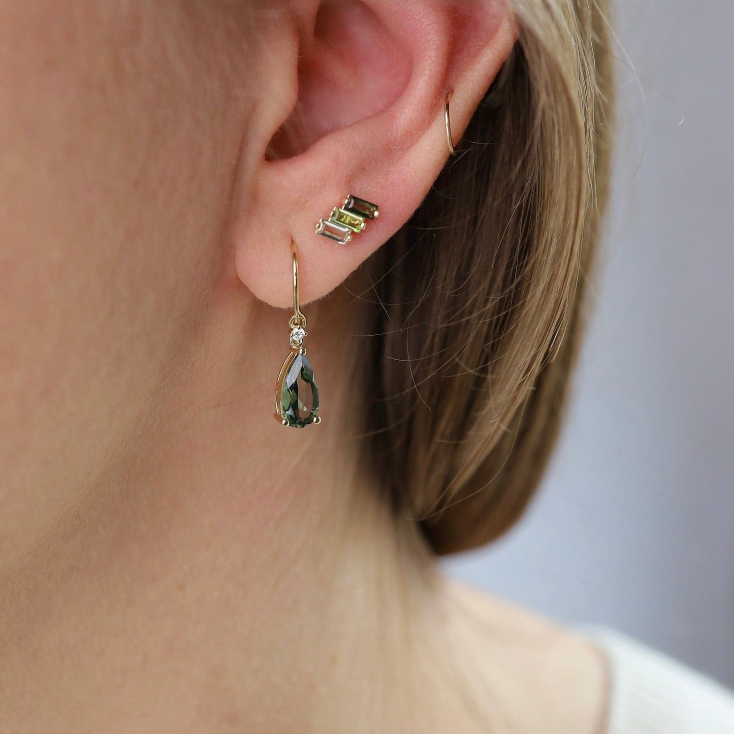 Load image into Gallery viewer, EAR-14K Yellow Gold Pear Shaped Green Envy Topaz Drop Earring
