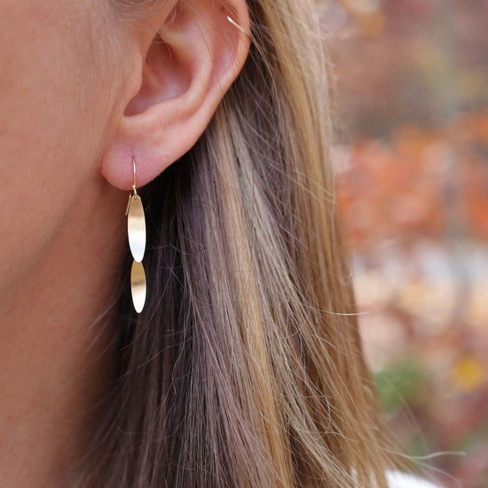 ear-18K 18k 2 Piece Falling Leaves Earrings