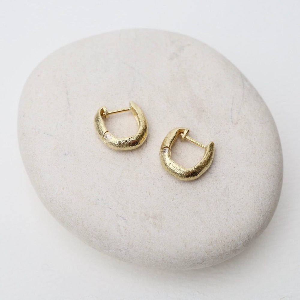 
                      
                        EAR-18K 18k Ancient Hinged Hoops
                      
                    