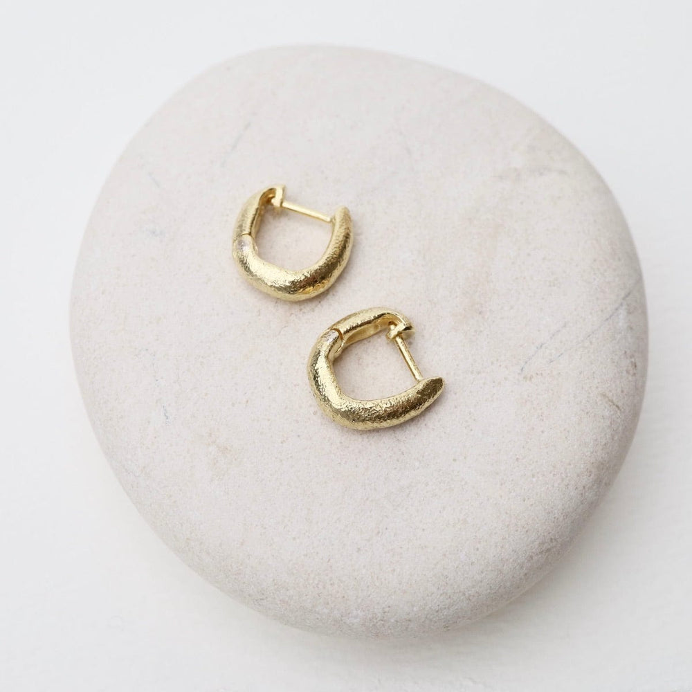 
                      
                        EAR-18K 18k Ancient Hinged Hoops
                      
                    