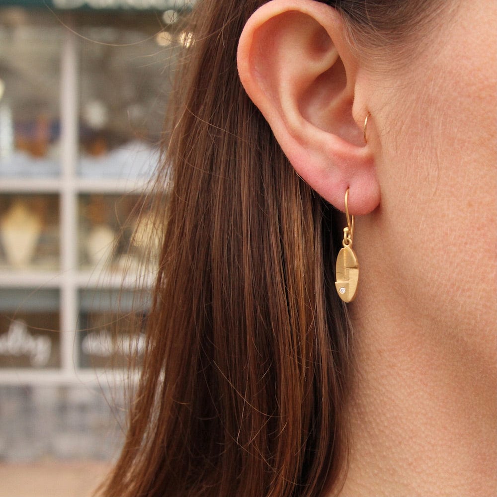 EAR-18K 18k Gold Ellipse Dangle Earrings with Diamond