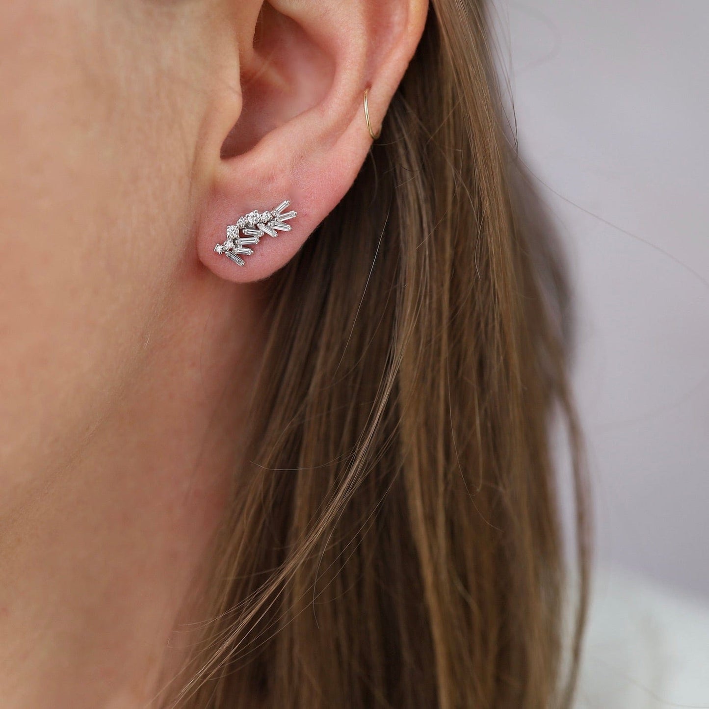 Load image into Gallery viewer, EAR-18K 18k White Gold Feather Post Earrings
