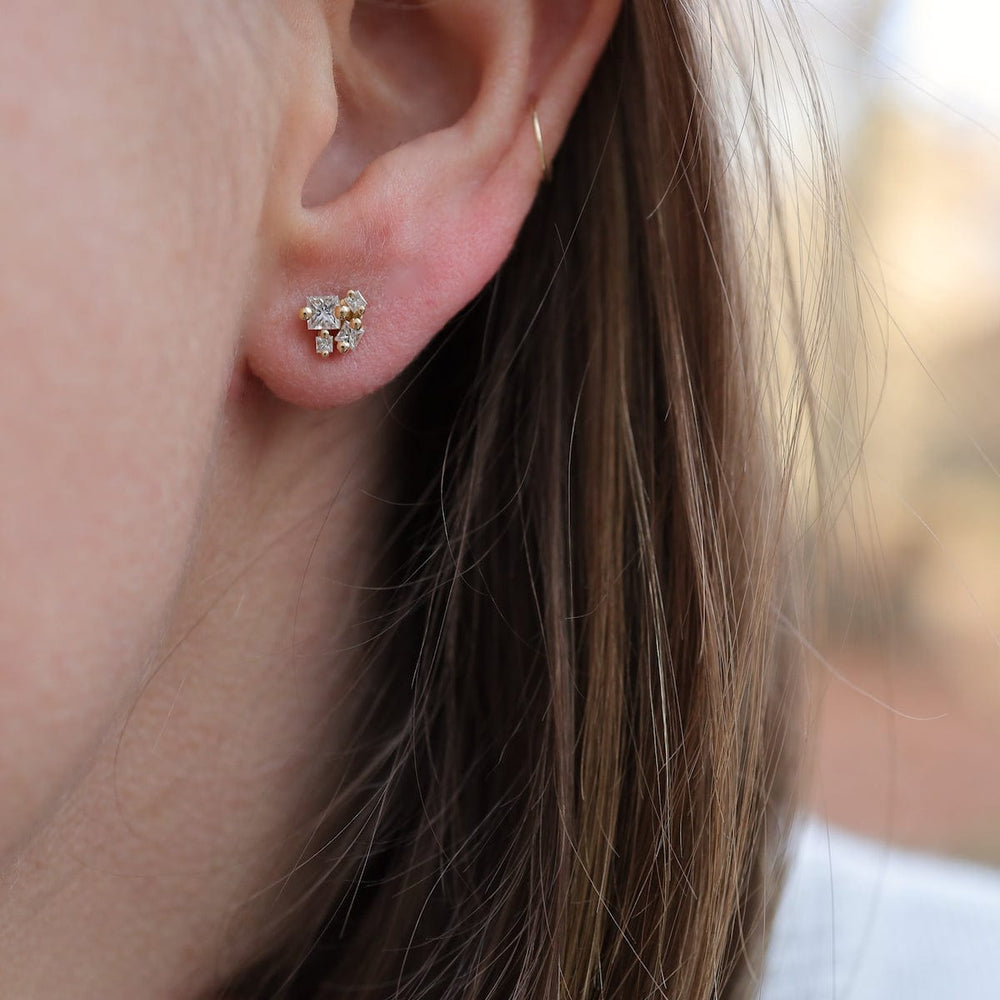 
                  
                    EAR-18K 18k Yellow Gold Diamond Cluster Studs
                  
                