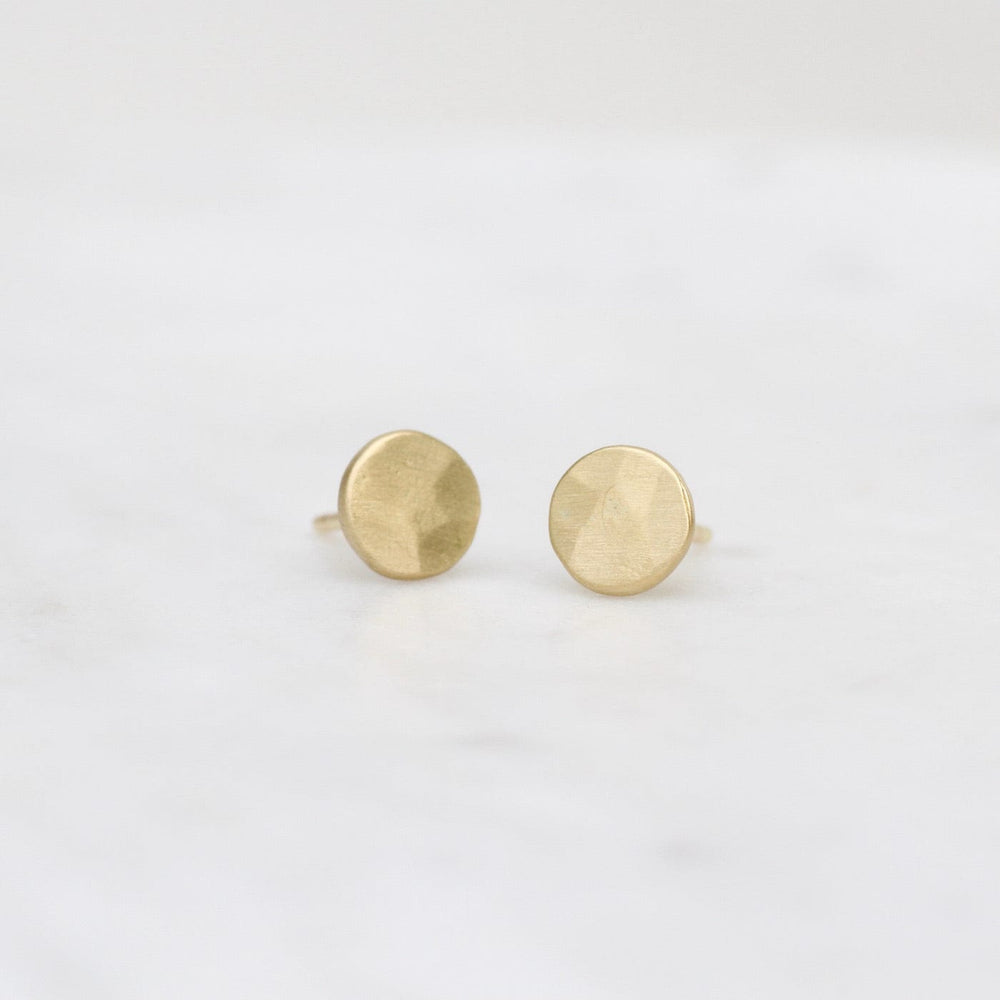 
                  
                    EAR-18K 18k Yellow Gold Lily Pad Studs
                  
                