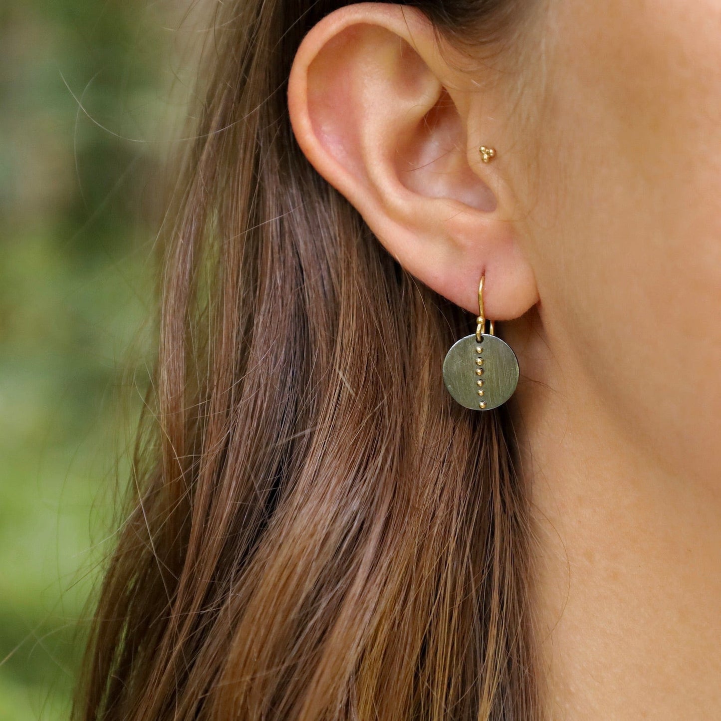 EAR-18K Disc Earrings in Oxidized Silver & 18k Gold Kinetic Dots