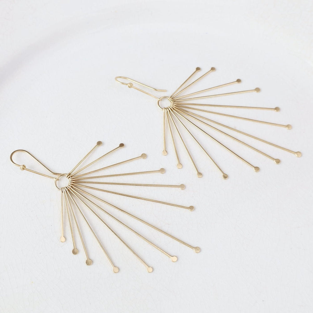 
                  
                    EAR-18K Fringe Feathers Earrings
                  
                