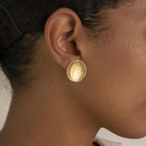 
                      
                        EAR-18K Large Hammered Disc Stud Earrings
                      
                    