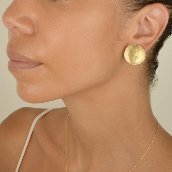 meltmjewelry HAMMERED GOLD STUD EARRINGS, 14K SOLID GOLD DISC EARRINGS |  eBay