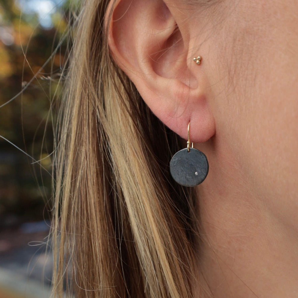 
                      
                        EAR-18K Myrtle Earring
                      
                    