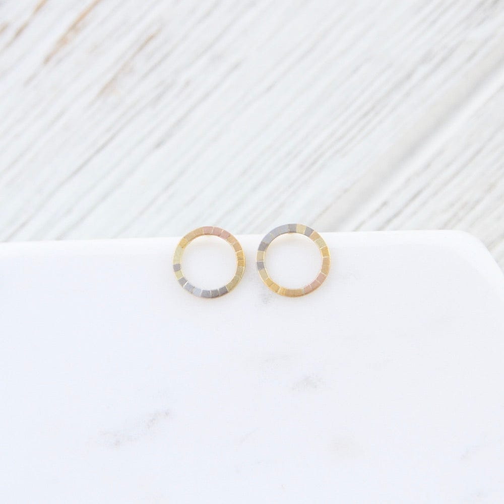 
                      
                        EAR-18K Rainbow Gold Tiny Halo Stud
                      
                    