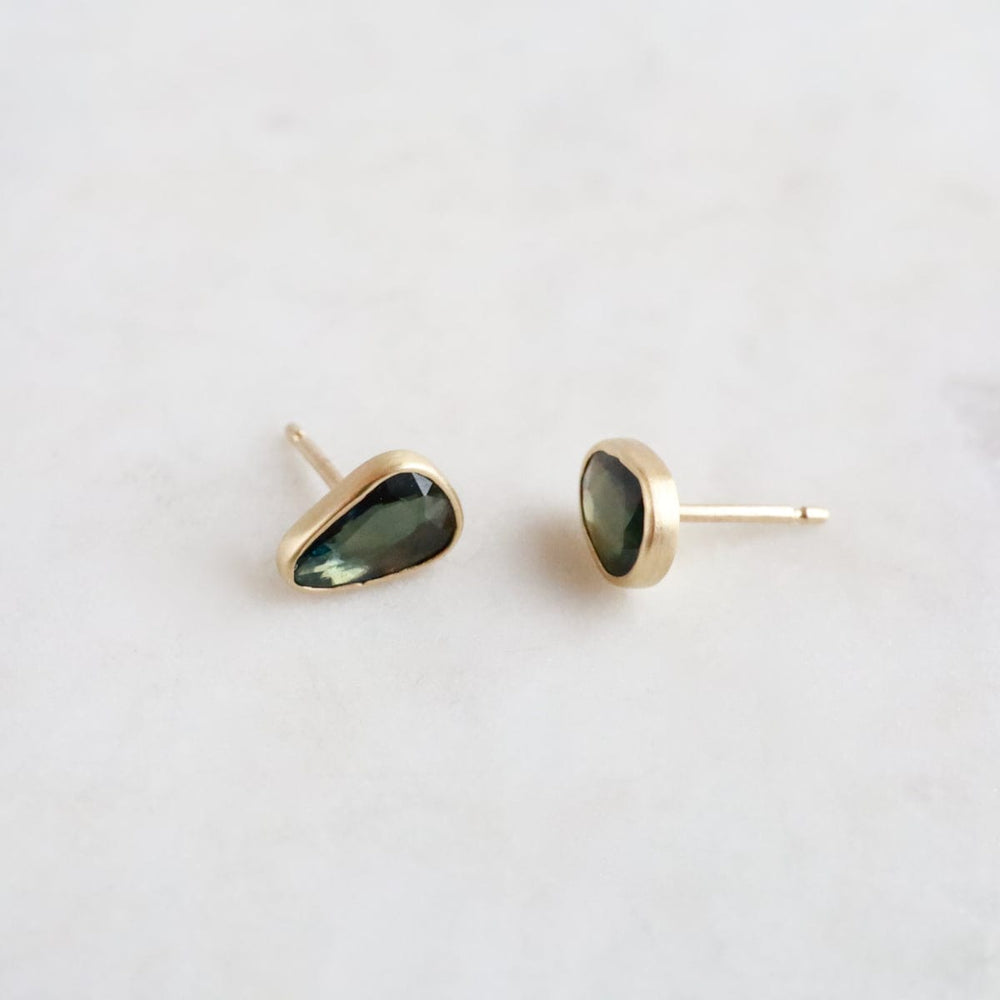 
                  
                    ear-18K Small Free Form Blue/ Green Sapphire Post Earrings
                  
                