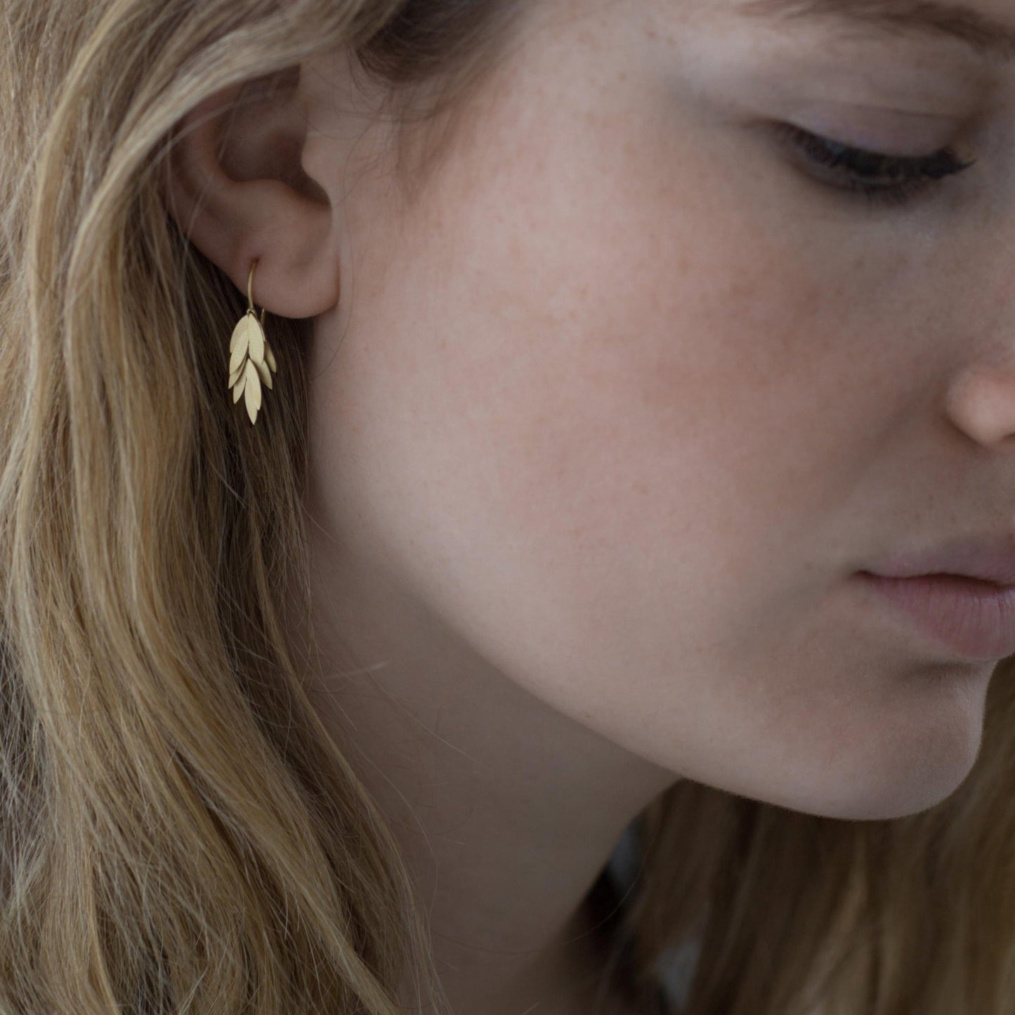 EAR-18K Small Golden Leaf Earrings