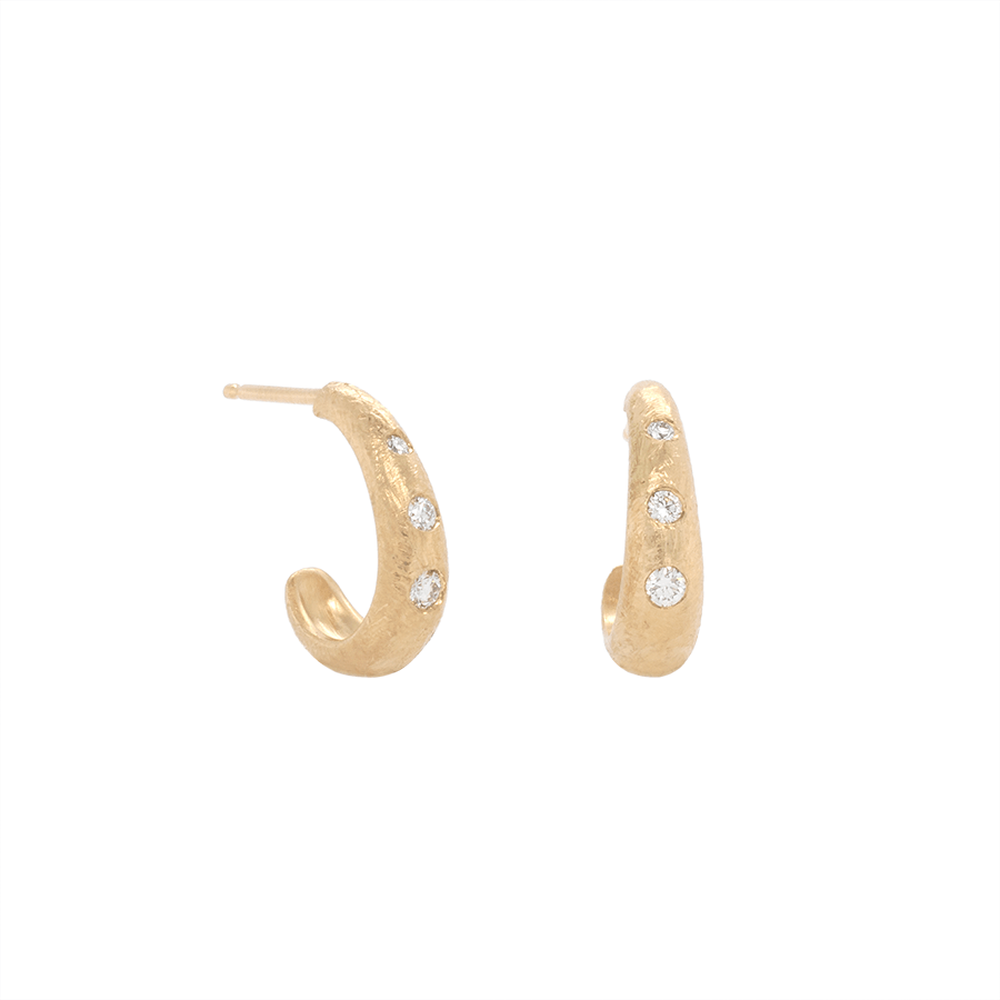 
                      
                        EAR-18K Soft Teardrop Diamond `Boulder` Hoops
                      
                    