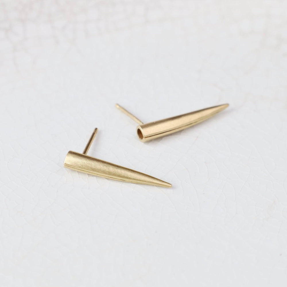 
                  
                    EAR-18K Spike Studs
                  
                