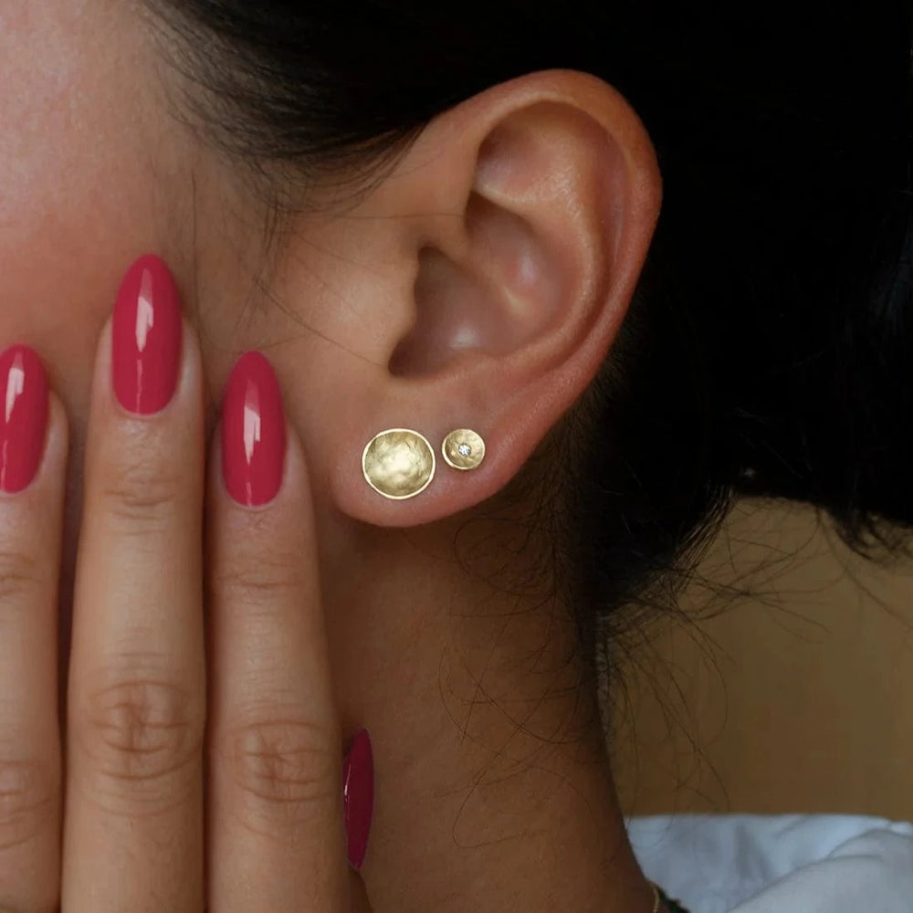 
                  
                    EAR-18K Tiny Hammered Diamond Disc Studs
                  
                