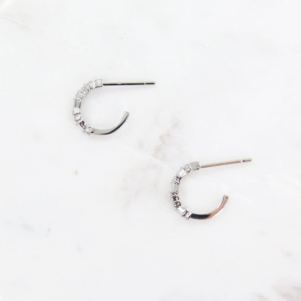 
                      
                        EAR-18K WHITE DIAMOND BAGUETTE HOOPS
                      
                    