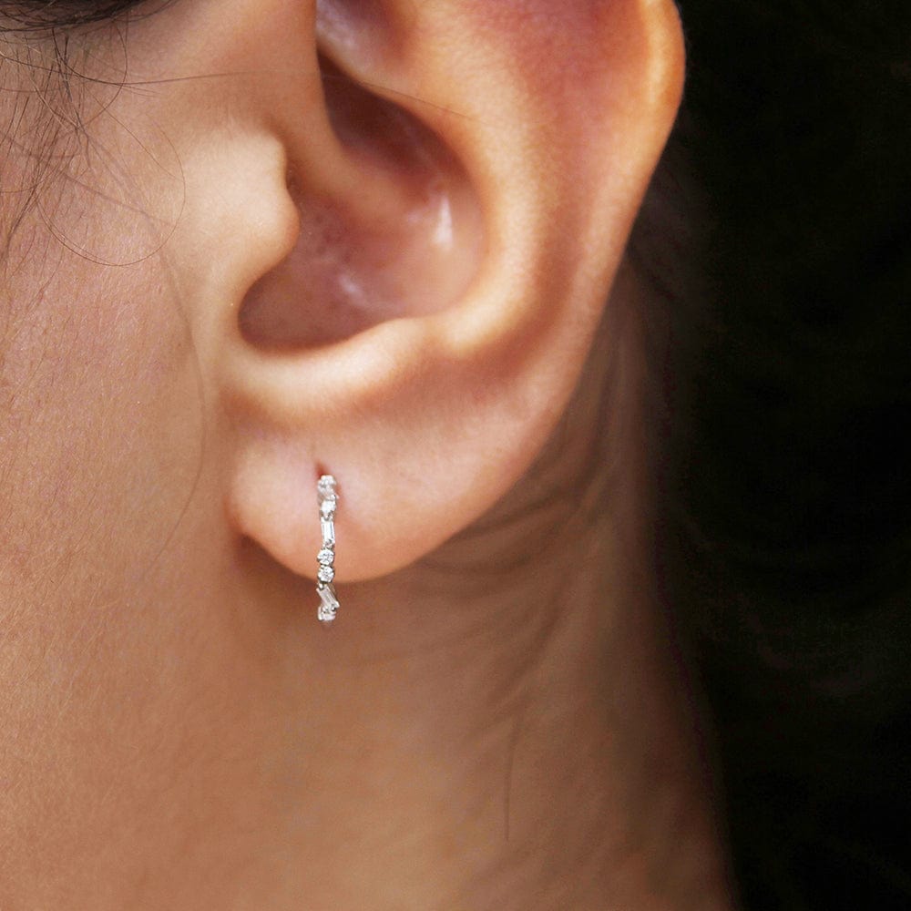 EAR-18K WHITE DIAMOND BAGUETTE HOOPS