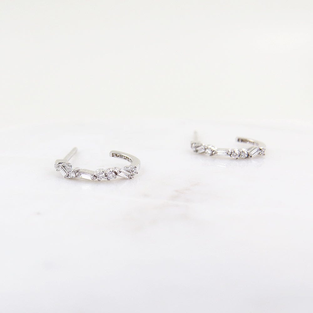 
                      
                        EAR-18K WHITE DIAMOND BAGUETTE HOOPS
                      
                    