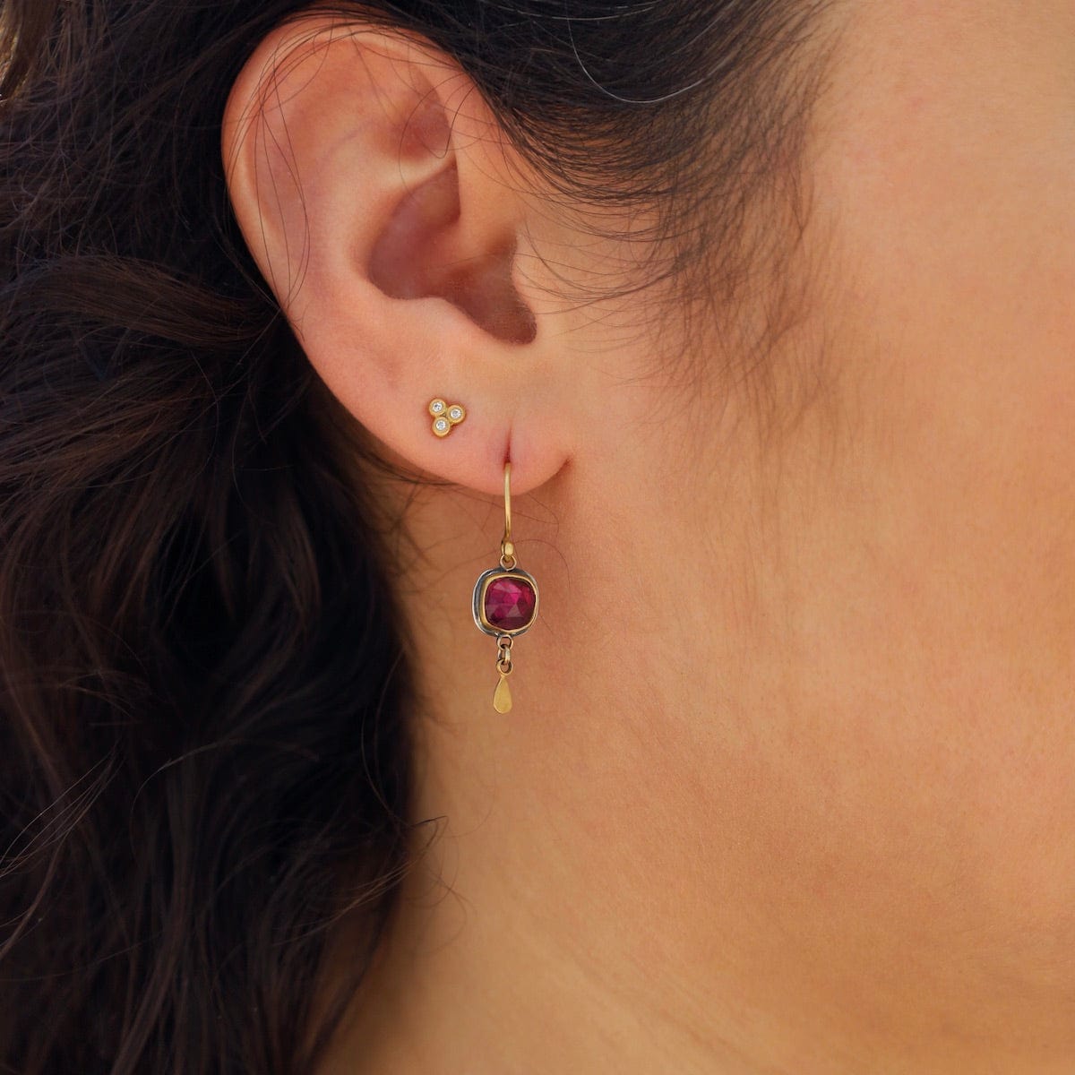 EAR-22K 22k Rhodolite Garnet Drop Earrings