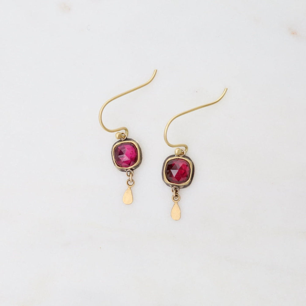 EAR-22K 22k Rhodolite Garnet Drop Earrings