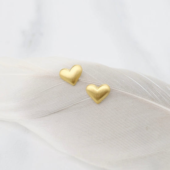 EAR 3d Heart Studs - Brushed Gold Vermeil