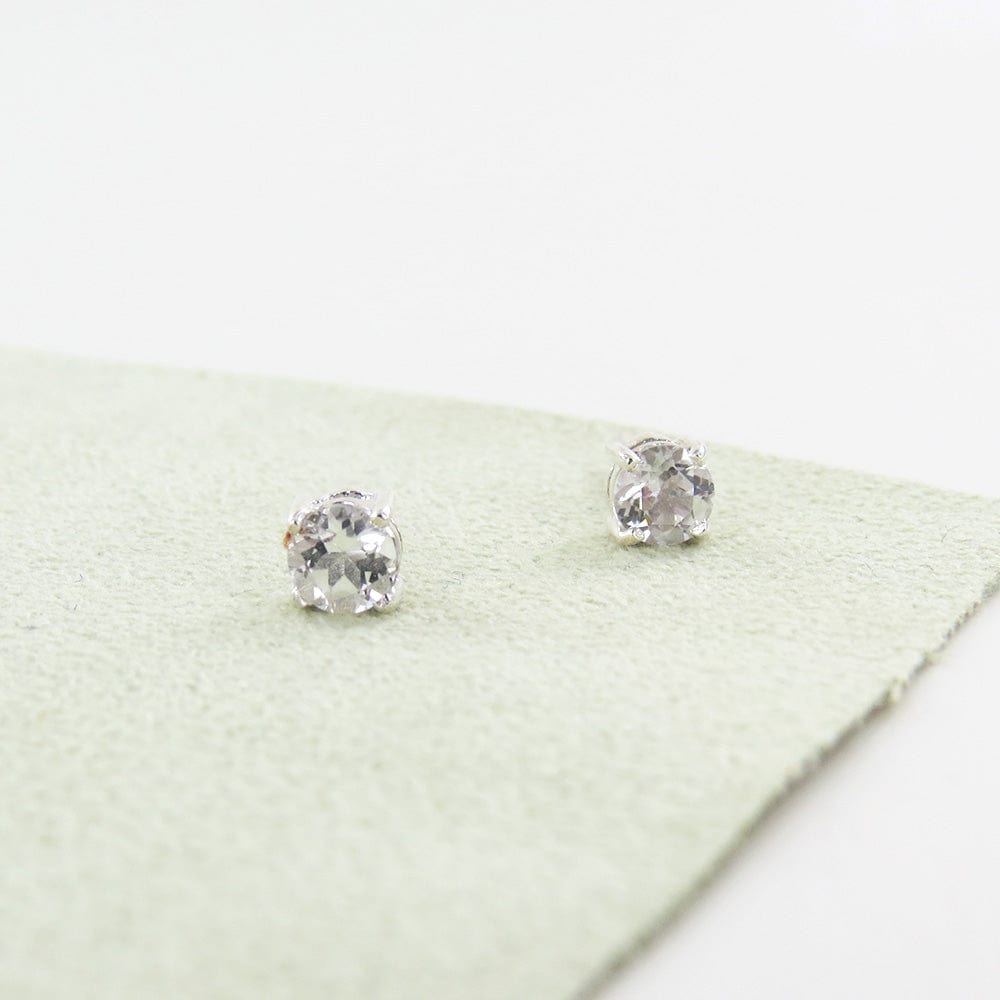 
                      
                        EAR 5MM ROUND PRONG SET  WHITE TOPAZ
                      
                    