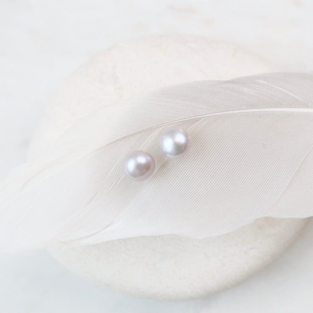 
                      
                        EAR 6MM PEARL- GREY
                      
                    