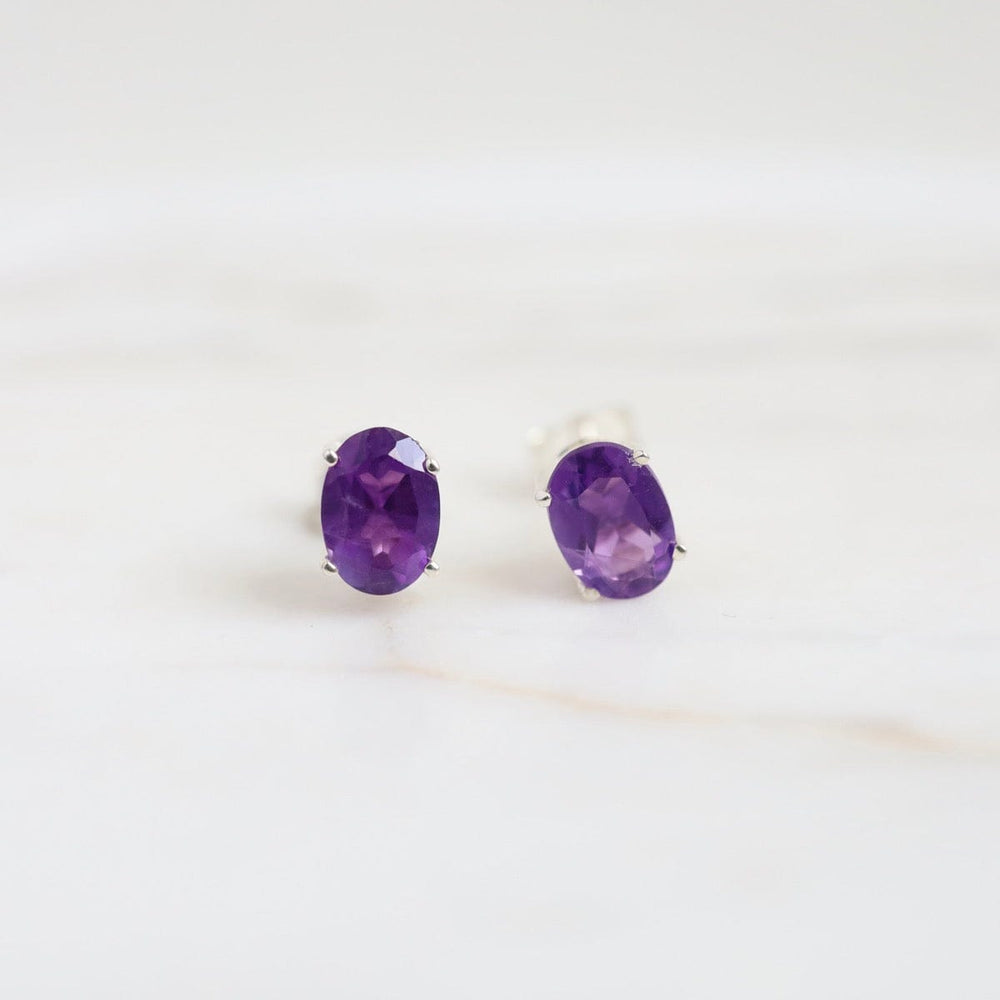 EAR 6x3mm Prong Set Oval Amethyst Earring