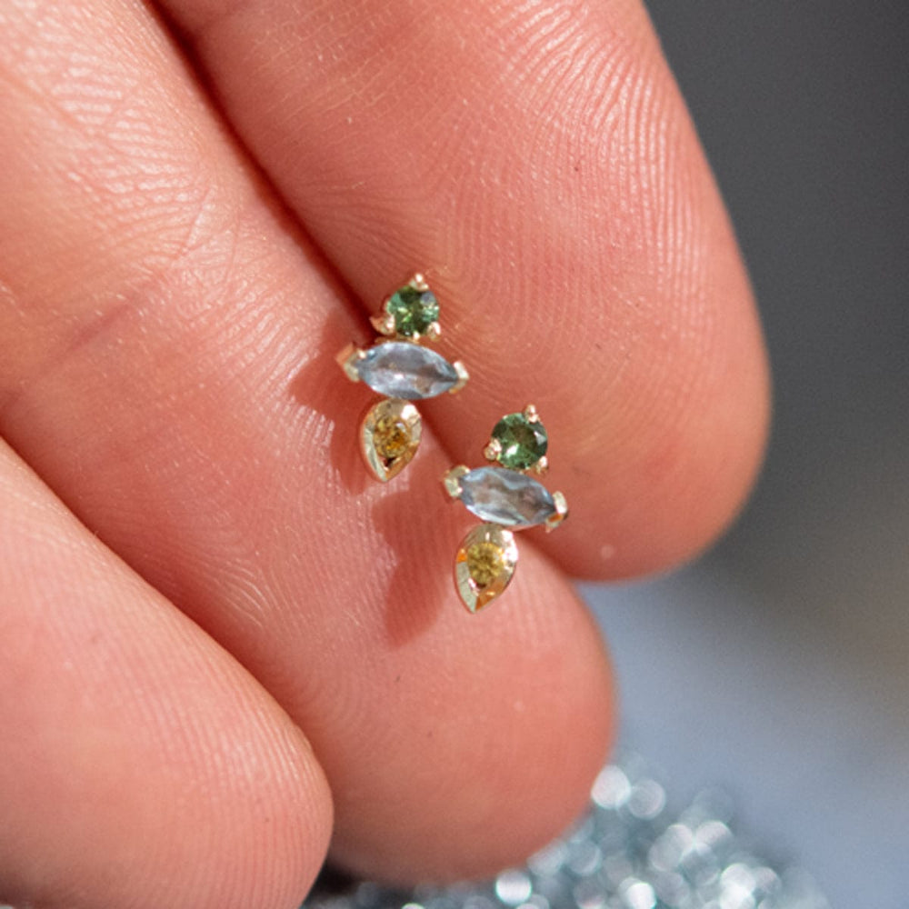 
                      
                        EAR-9K 9k Yellow Gold 7AM Studs - Aquamarine, Yellow Sapp
                      
                    