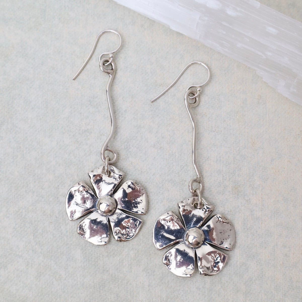 EAR Ball Center Flower Earrings on Vine