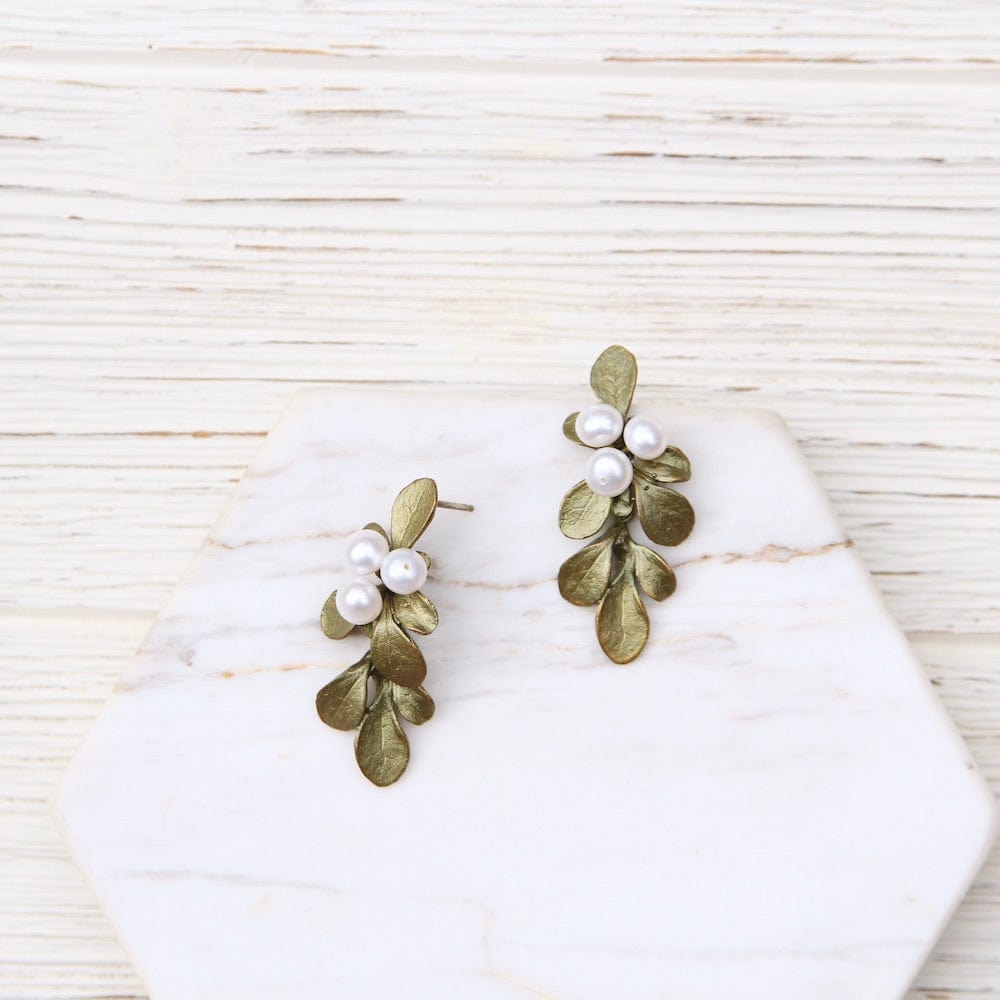 
                      
                        EAR Barberry Pearl Drop Post Earrings
                      
                    