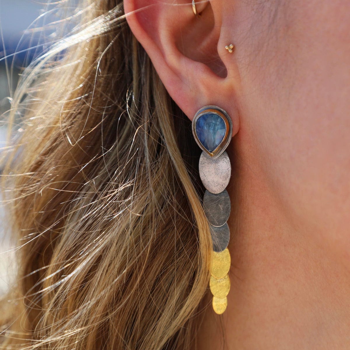 EAR Bi-color Kyanite Oval Pivot Earrings
