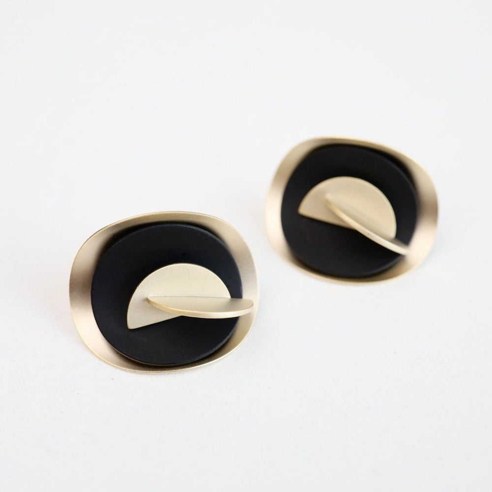 
                  
                    EAR-BRASS Blooming Buds Double Ear Jacket - Gold Black
                  
                