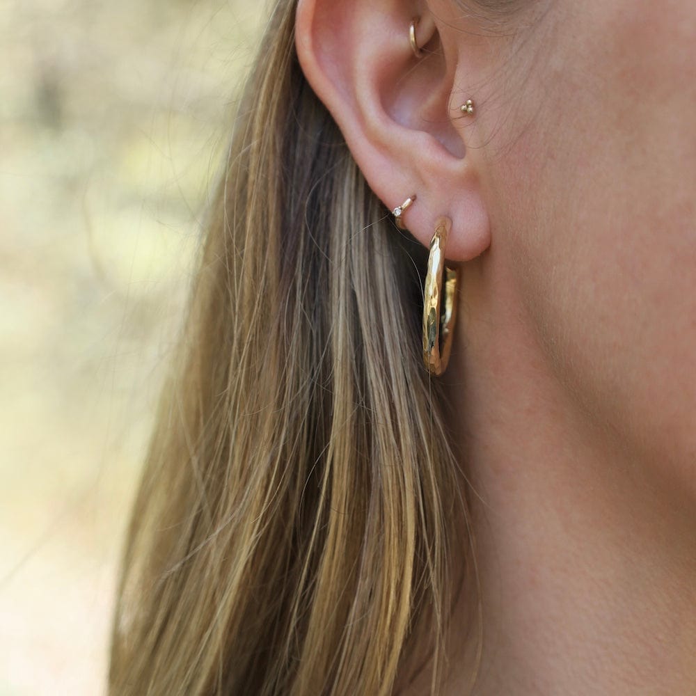 EAR-BRASS Medium Hammered Brass Hoops