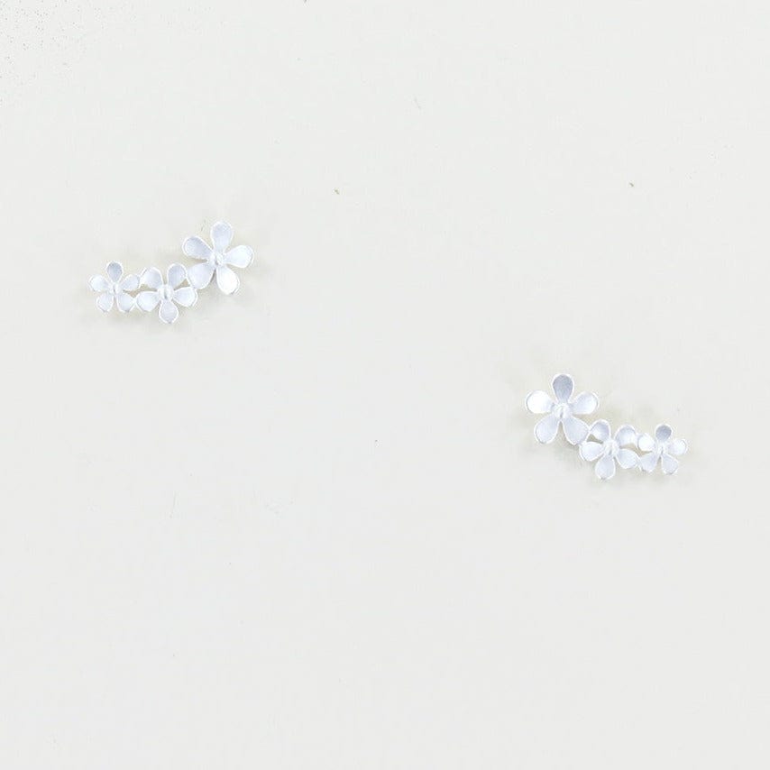 EAR Brushed Sterling Silver Forget-Me-Not Posts