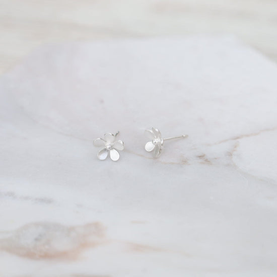 Load image into Gallery viewer, EAR Brushed Sterling Silver Forget Me Not Stud Earrings
