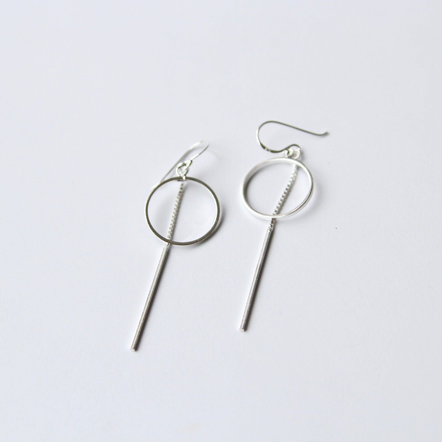 EAR Circle With Bar on Chain Earring