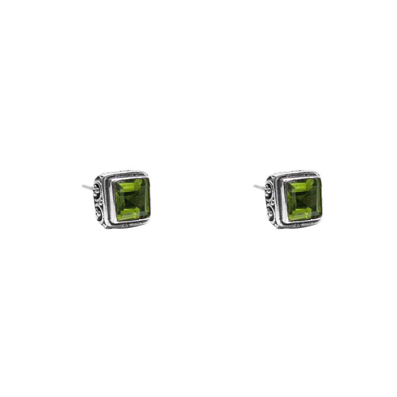 Load image into Gallery viewer, EAR Classic Bali Square Stud with Peridot
