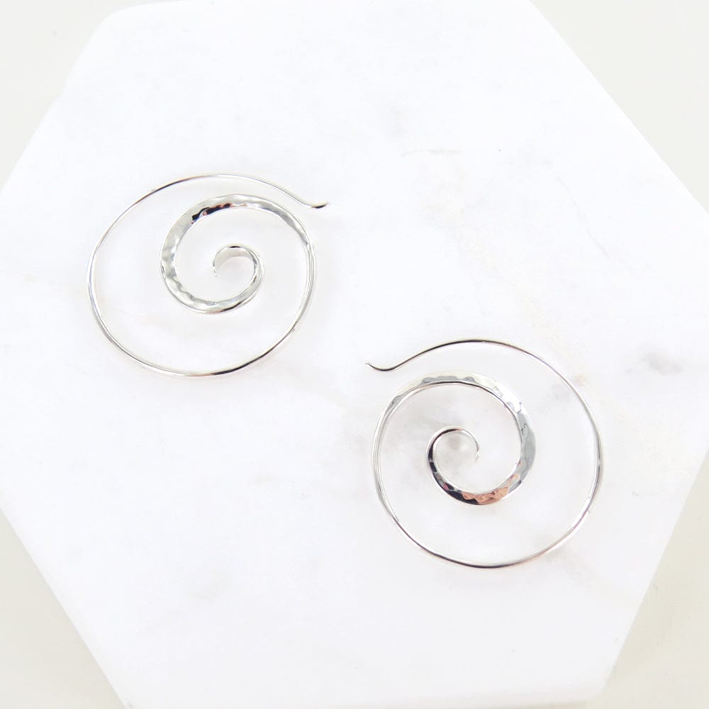 
                      
                        EAR CROP CIRCLE EARRING
                      
                    