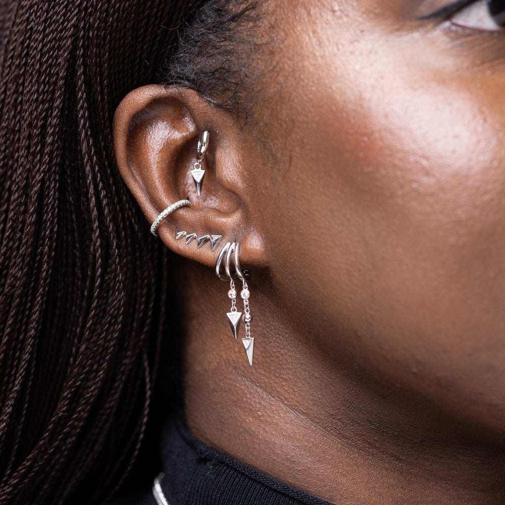 
                  
                    EAR-CUFF Sterling Silver Slim Sparkling Single Ear Cuff
                  
                