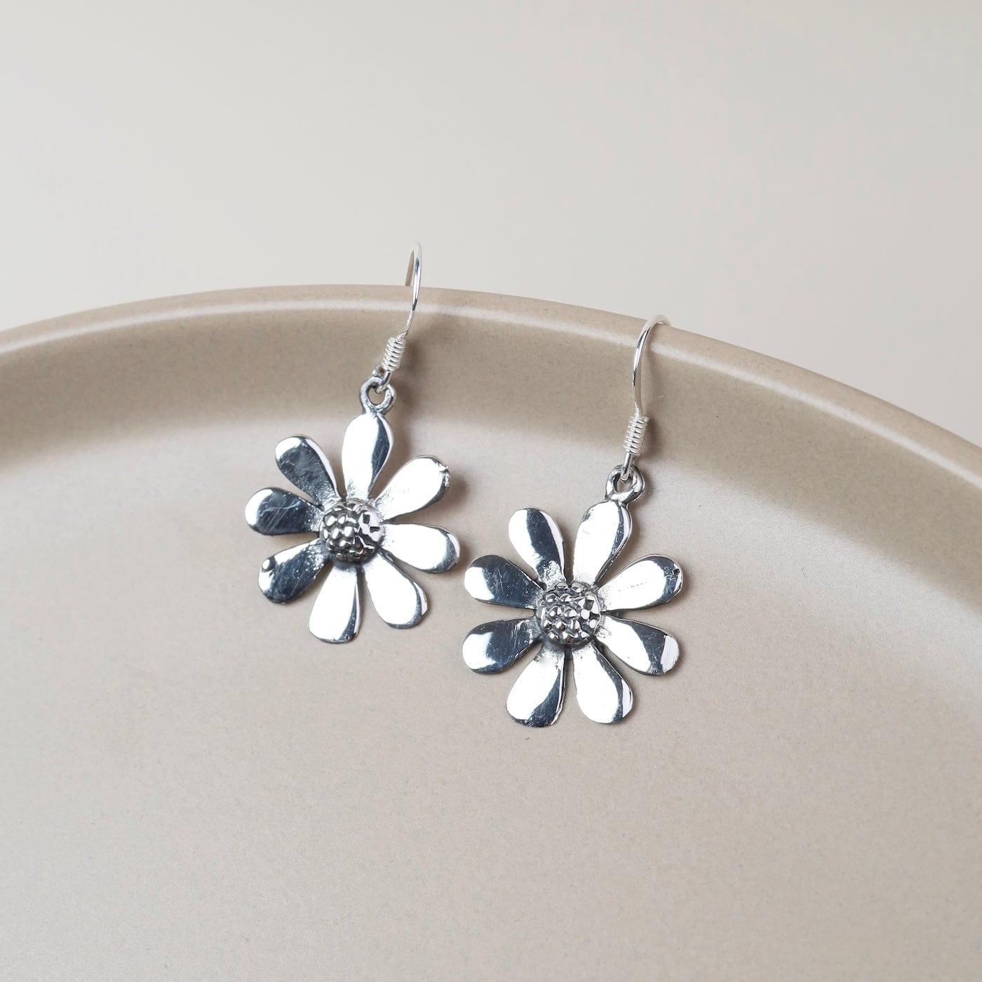 EAR Daisy Earrings