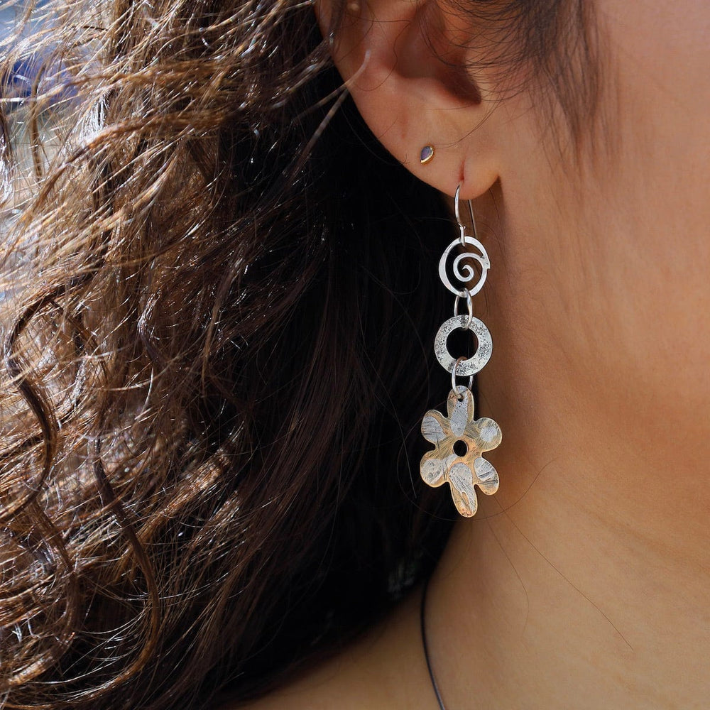 EAR Dangly Brass Flower Earrings