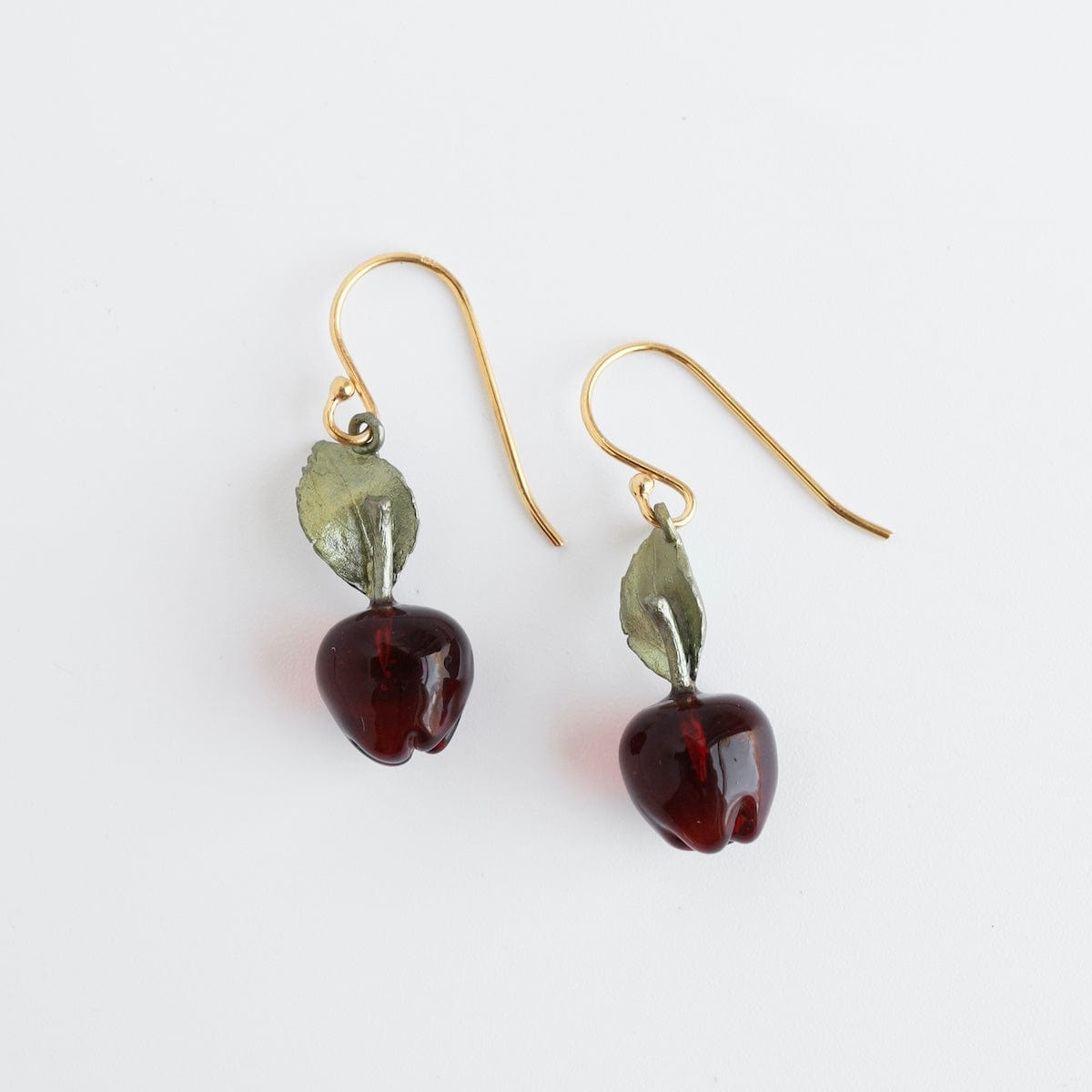 EAR Delicious Apple Wire Earring