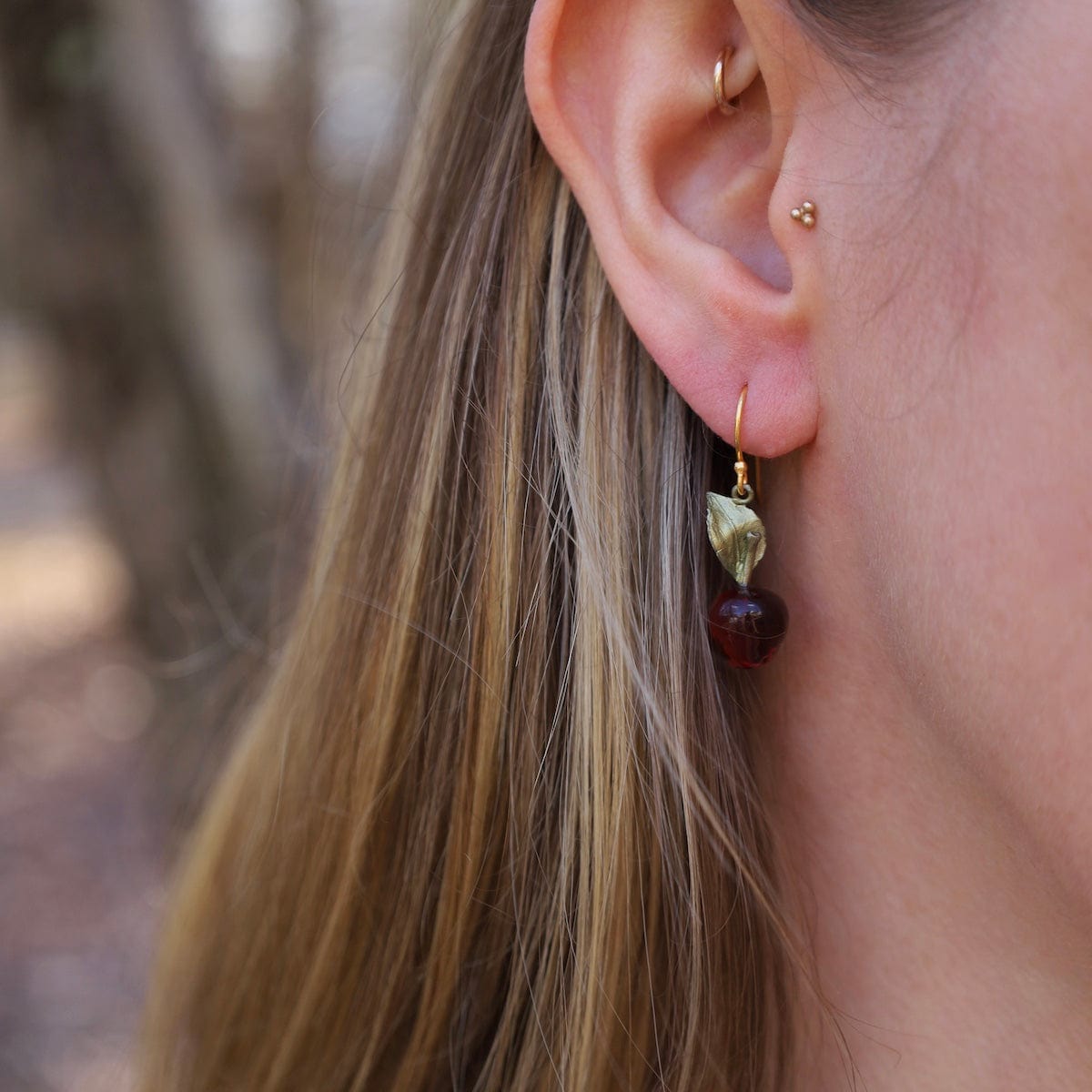 EAR Delicious Apple Wire Earrings