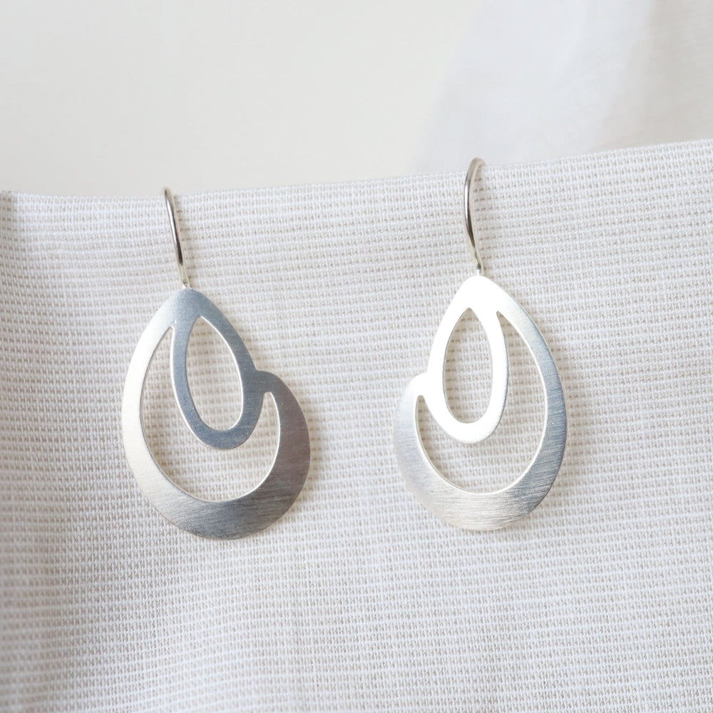 
                      
                        EAR Dew Drop Earrings
                      
                    